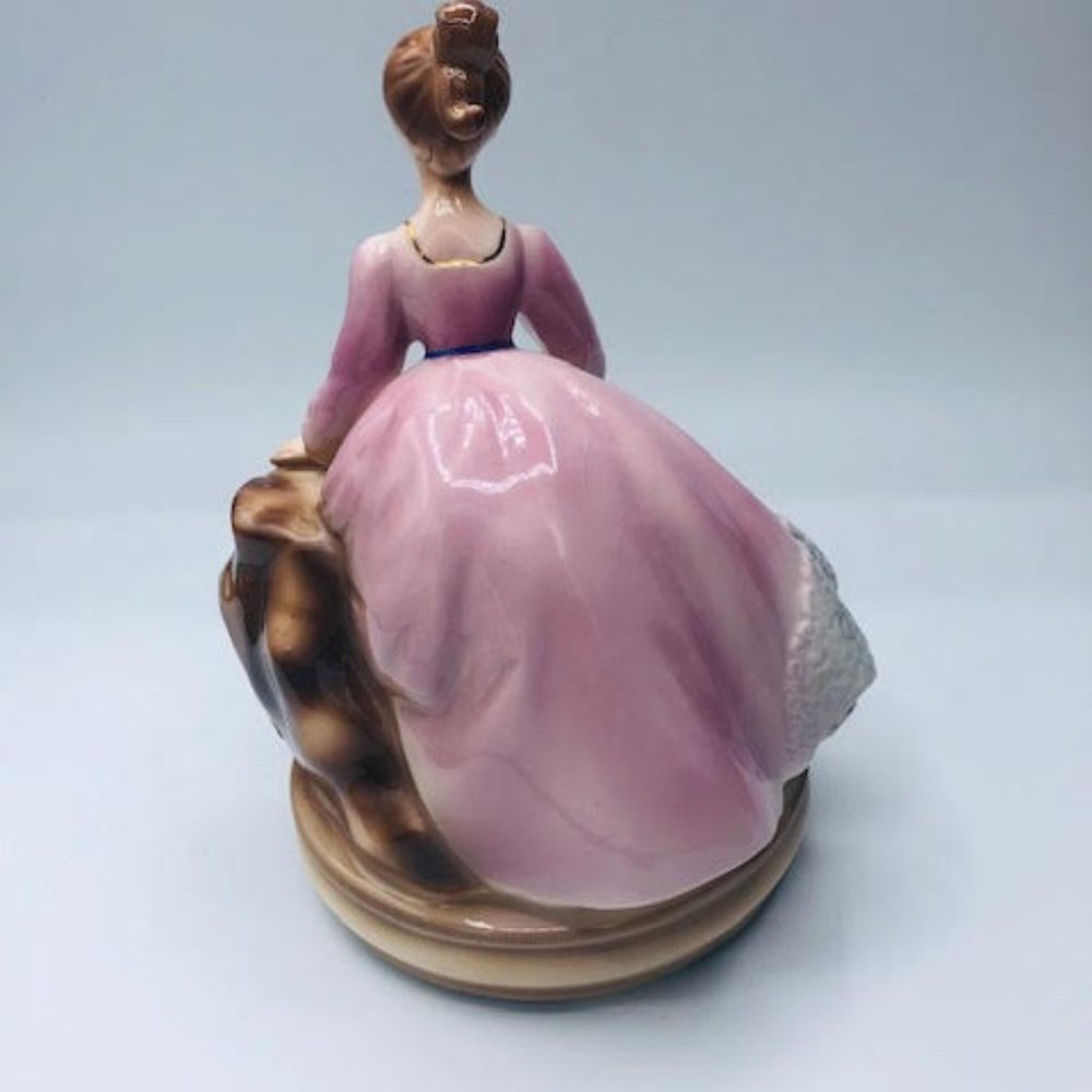 Vintage Josef Originals Porcelain Lady Music Box - Picture 3 of 7